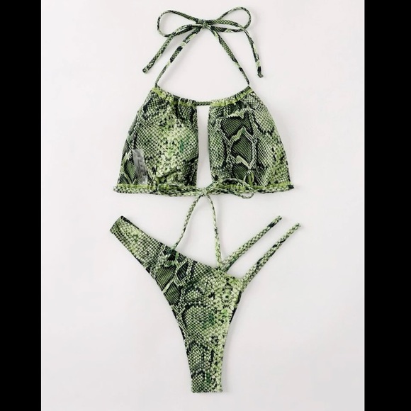 COPY - Snakeskin Print Halter High Cut Bikini Swimsuit👙🌟 - Picture 2 of 6